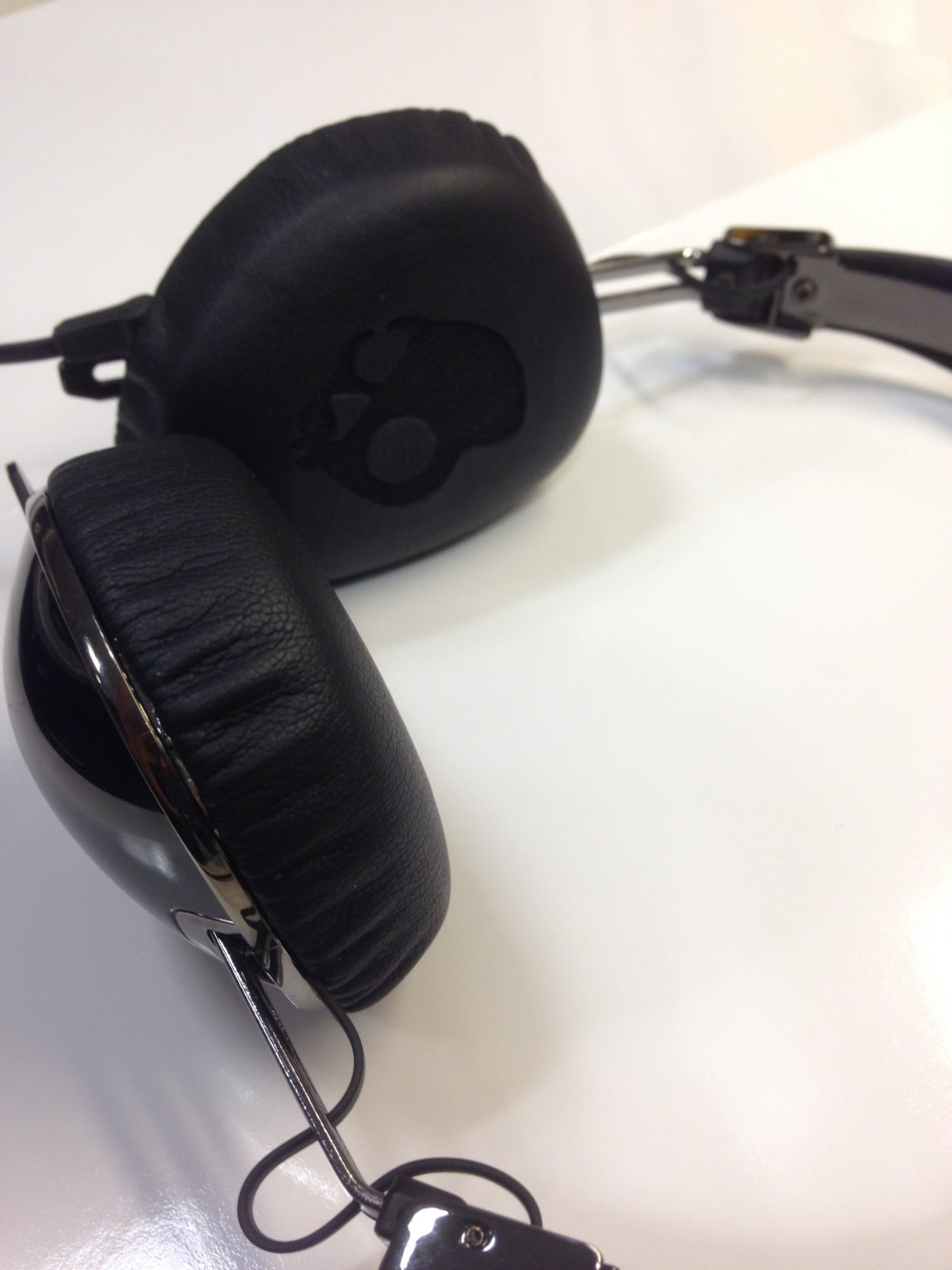 Skullcandy Navigator On-Ear Headphones Review - Analie Cruz - Tech We Like - Side view