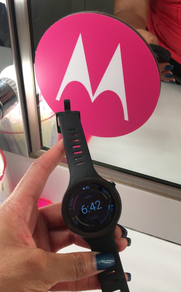 Motorola Moto 360 Sport Watch Review 1- Analie Cruz.JPG