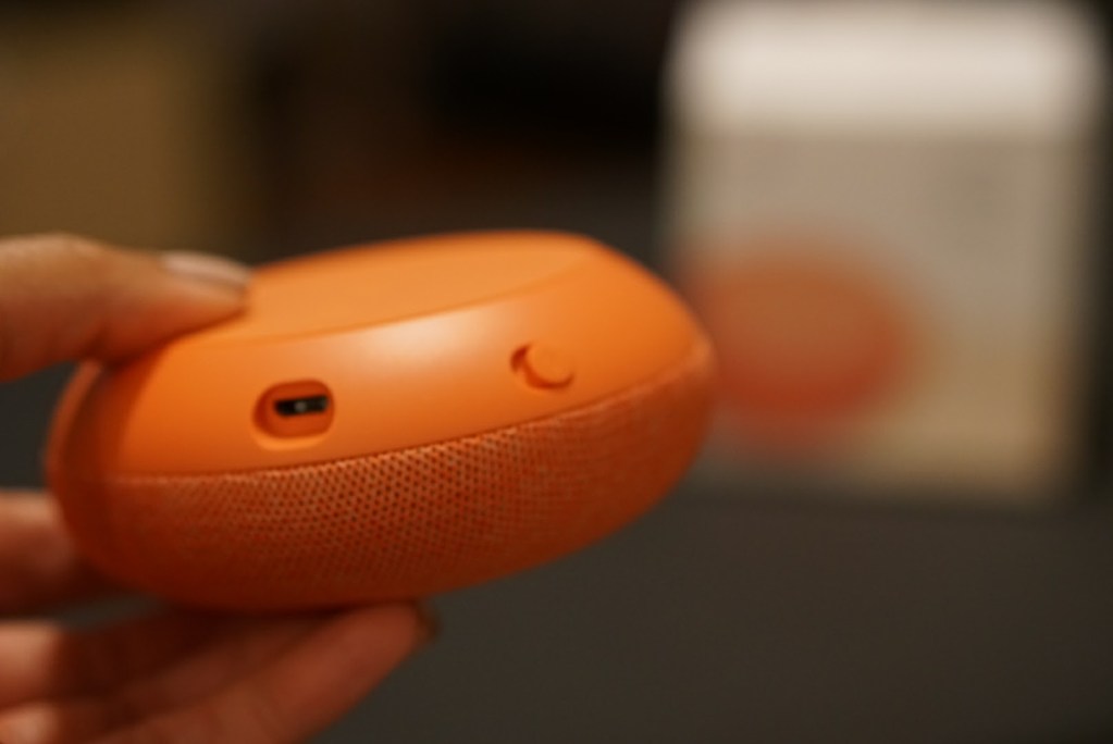 Google Home Mini - Smart Assistant Speaker