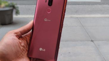 LG G7 ThinQ Review - Back
