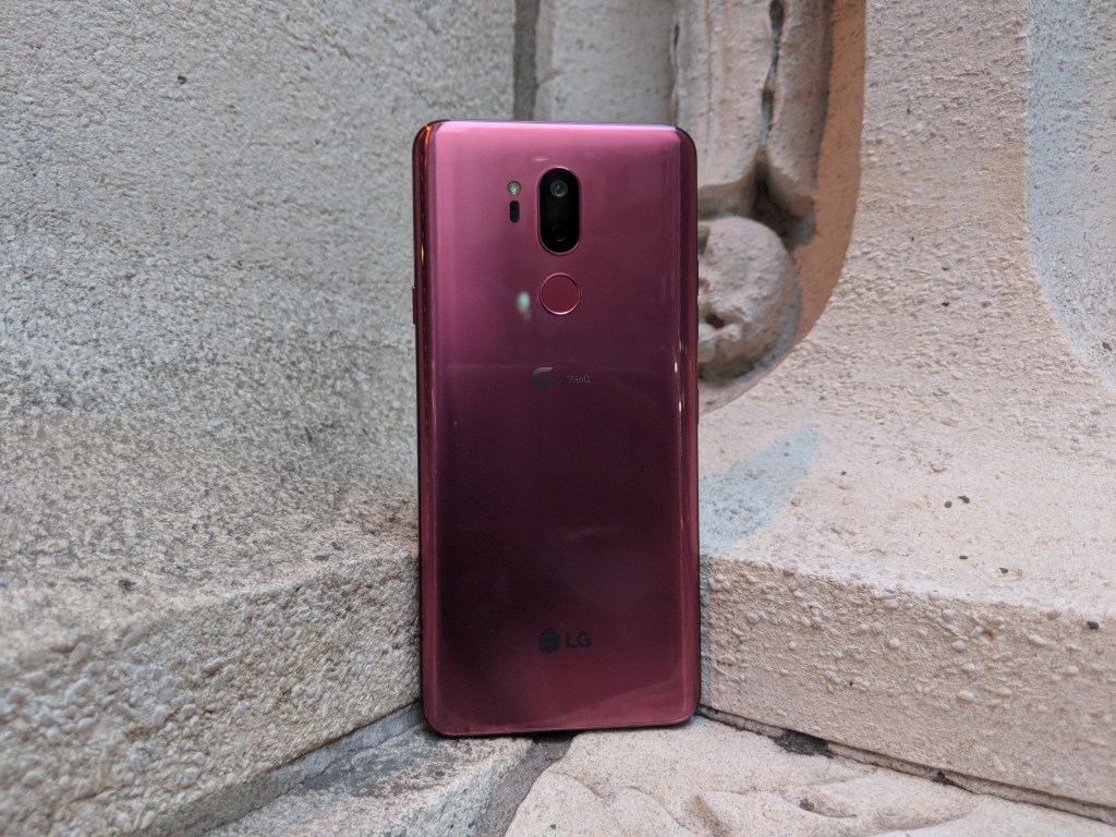LG G7 ThinQ Review - Raspberry LGG7