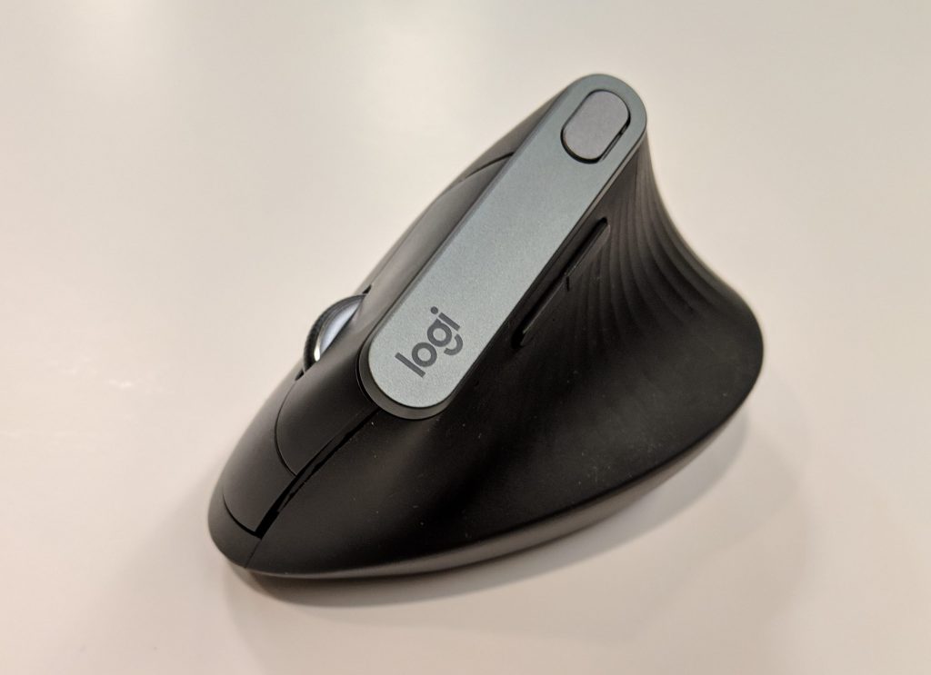 Logitech MX Vertical Mouse Review (11)