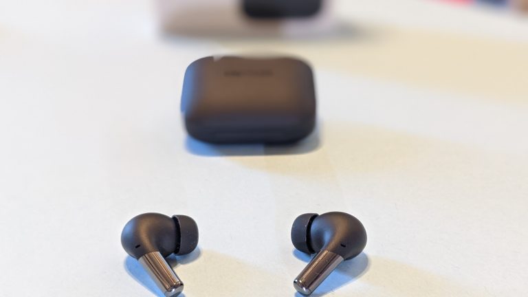 OnePlus Buds 3 : Get Incredible Sound For Under $100! 